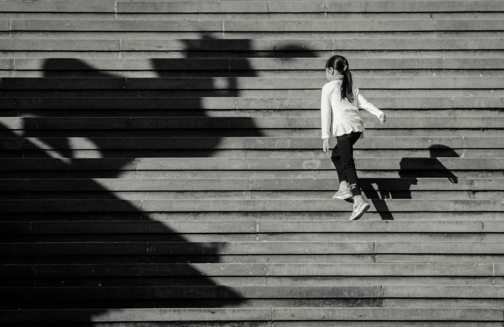 Child walking up steps, illustrating a family-law custody case study